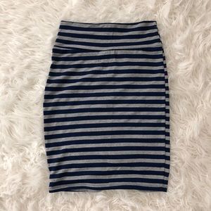 Grey & Navy LuLaRoe Cassie Skirt